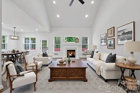 $425,000 | 2622 Billings Park Drive, Charlotte, NC 28213