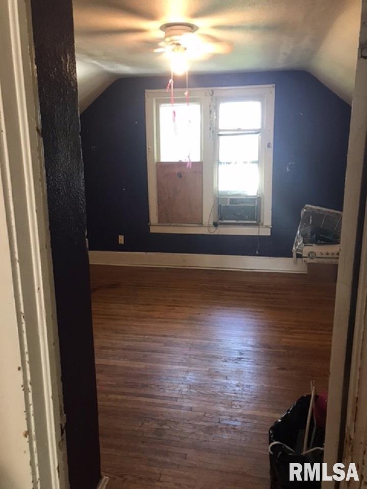 1117 North Walnut Street Springfield, IL 62702 - Photo 7 of 9