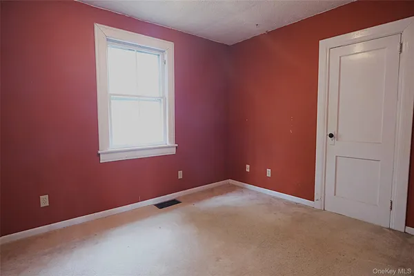 $199,900 | 68 Bushwick Road, Poughkeepsie, NY 12603