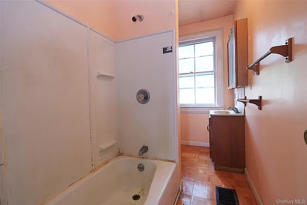 $199,900 | 68 Bushwick Road, Poughkeepsie, NY 12603