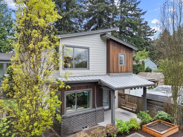 $489,000 | 7667 Southeast Sherman Street, Portland, OR 97215
