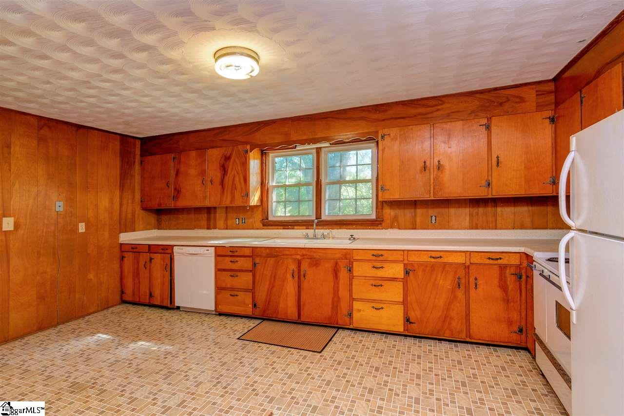 131 Abercrombie Road Gray Court, SC 29645 - Photo 19 of 36