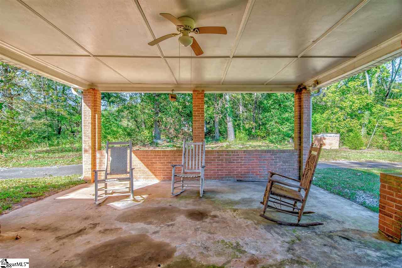 131 Abercrombie Road Gray Court, SC 29645 - Photo 7 of 36