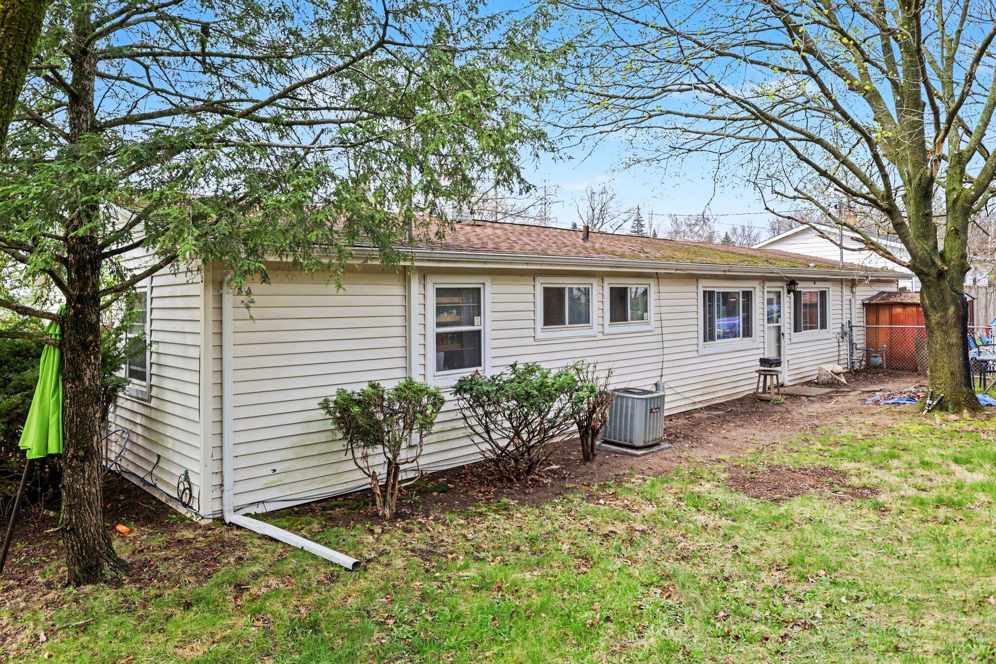 502 Garrison Road Battle Creek, MI 49017 - Photo 15 of 16 015_file_6249