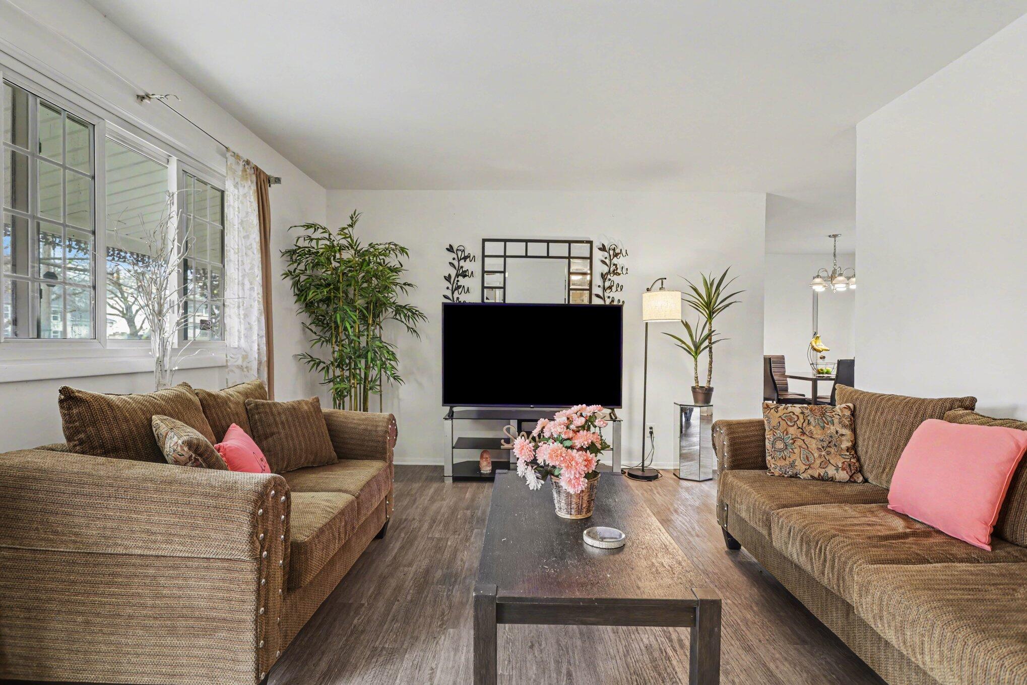 502 Garrison Road Battle Creek, MI 49017 - Photo 4 of 16 004_file_7604