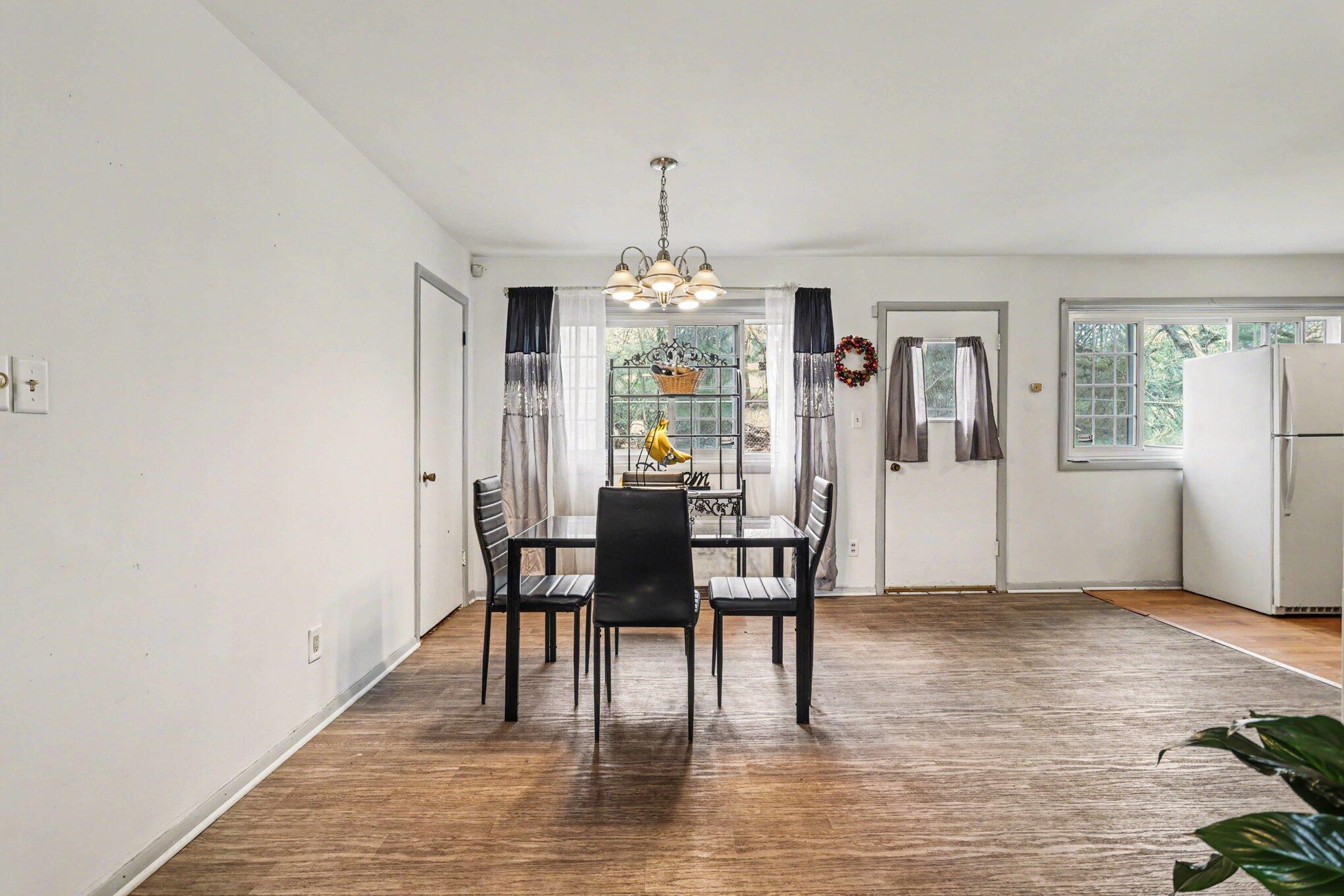 502 Garrison Road Battle Creek, MI 49017 - Photo 7 of 16 007_file_4411