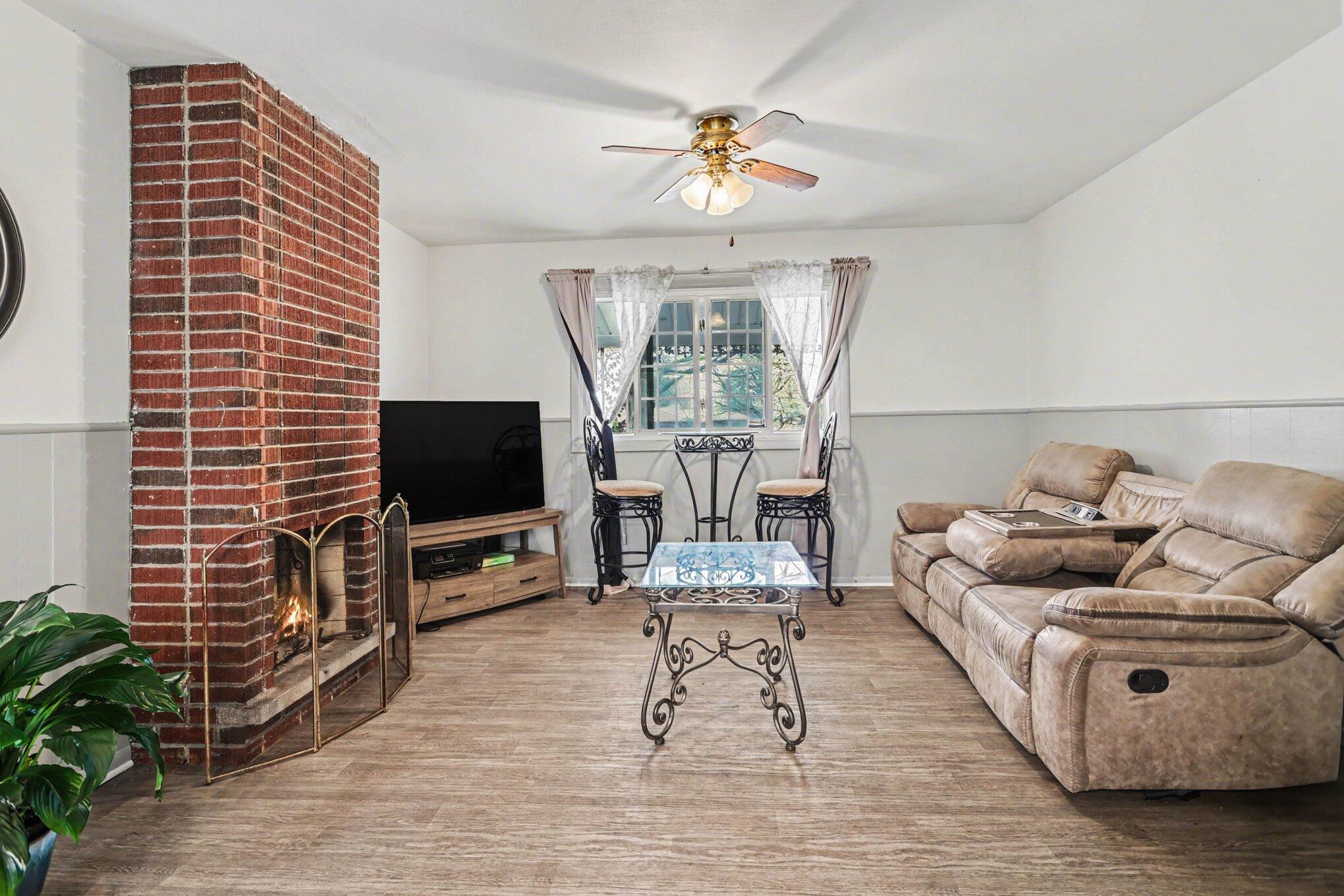 502 Garrison Road Battle Creek, MI 49017 - Photo 9 of 16 009_file_1420