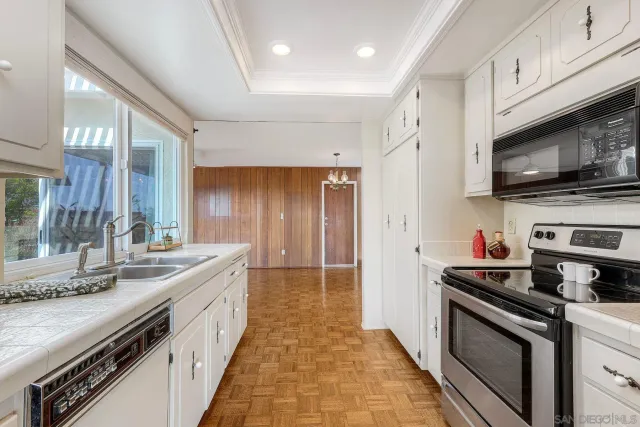 $1,395,000 | 3063 Conner Way, San Diego, CA 92117