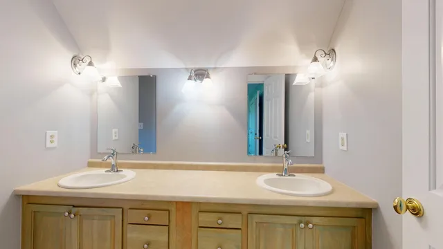 $850,000 | 77 Appleseed Drive, Turner, ME 04282