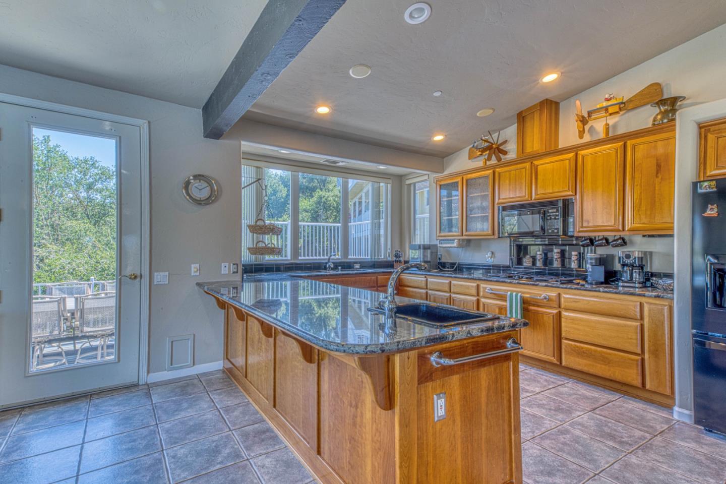 8213 Bass Point Road Bradley, CA 93426 - Photo 20 of 58