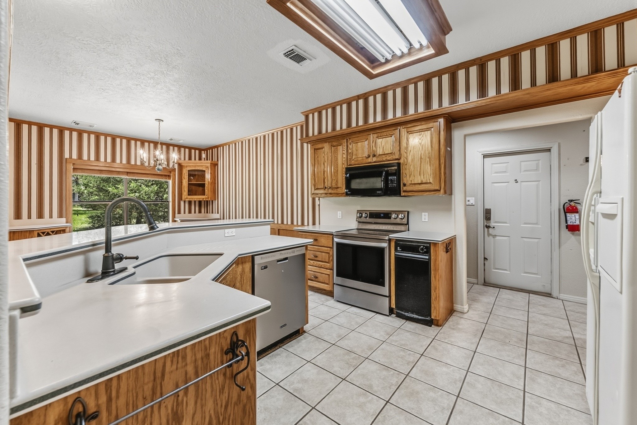 1726 Interstate 45 Huntsville, TX 77320 - Photo 13 of 49