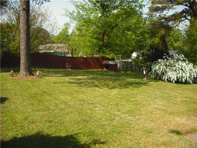 218 Baggett Avenue Raleigh, NC 27604 - Photo 2 of 9
