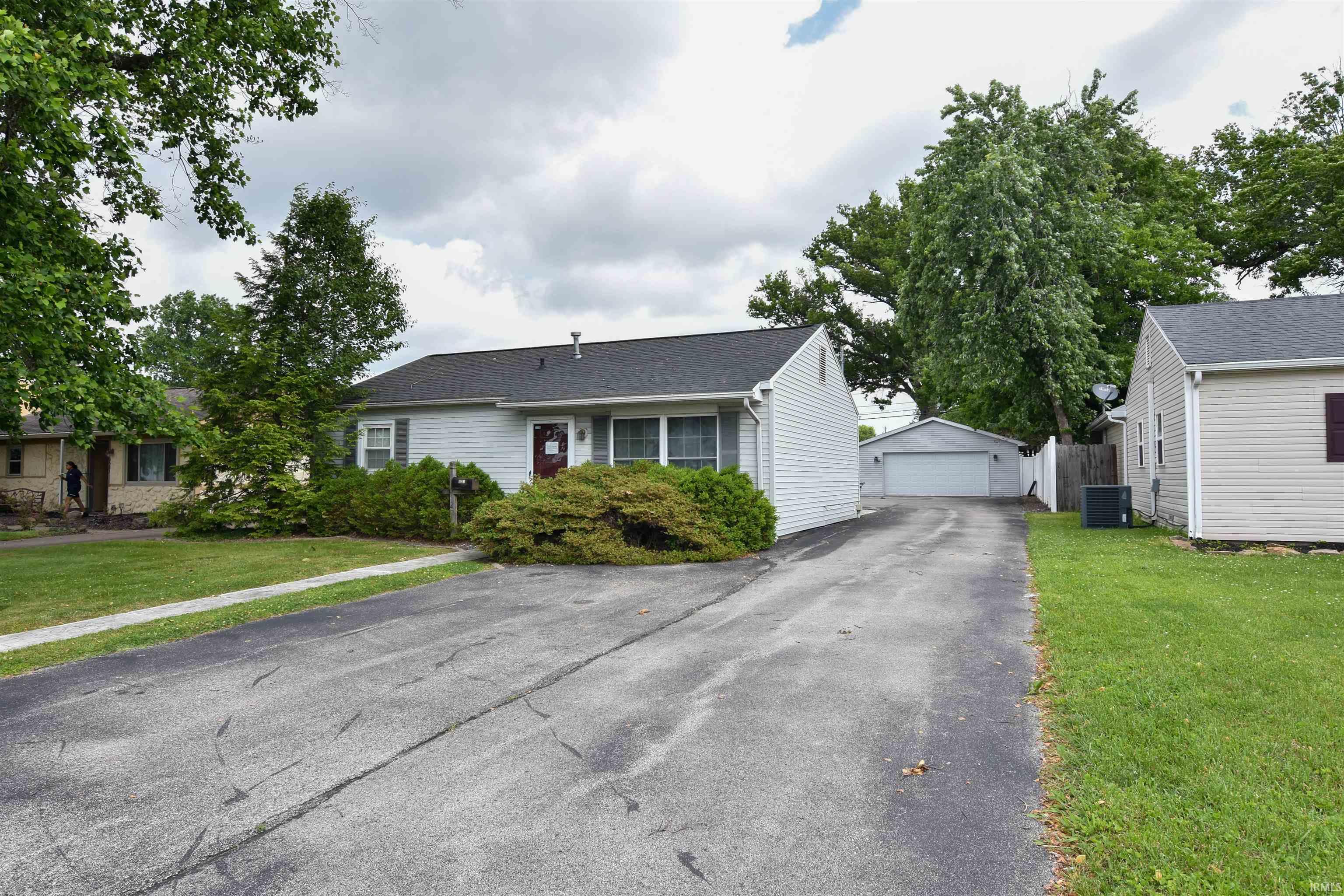 621 West Mill Road Evansville, IN 47710 - Photo 23 of 25