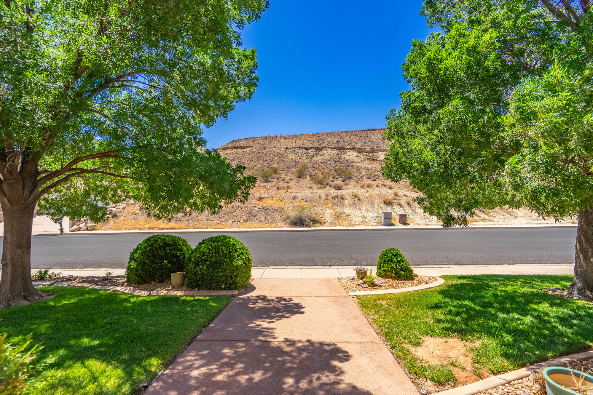 3577 Paiute Road St. George, UT 84790 - Photo 4 of 67 3577 Paiute Rd-014