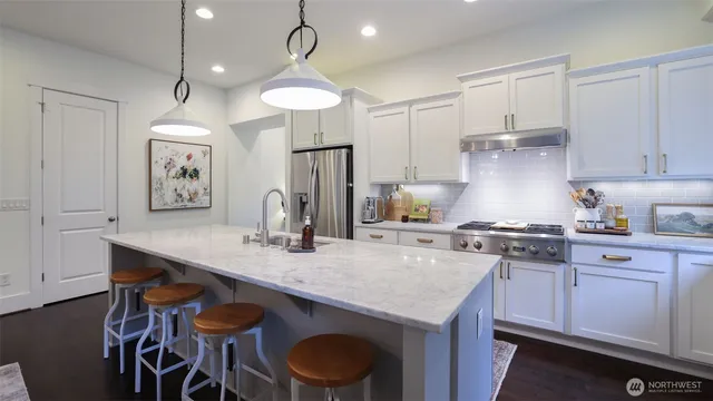 $1,399,950 | 629 Field Place Northeast, Renton, WA 98059