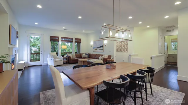 $1,399,950 | 629 Field Place Northeast, Renton, WA 98059