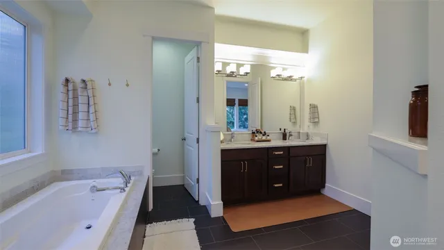 $1,399,950 | 629 Field Place Northeast, Renton, WA 98059