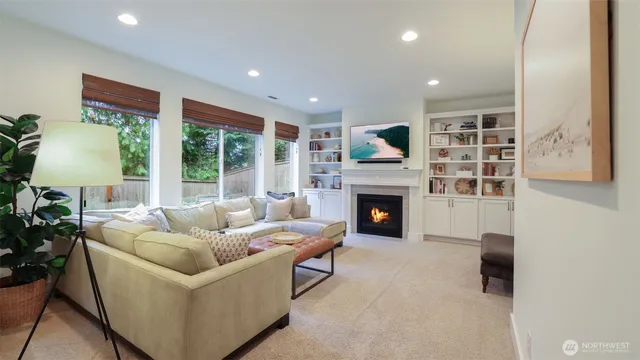 $1,399,950 | 629 Field Place Northeast, Renton, WA 98059