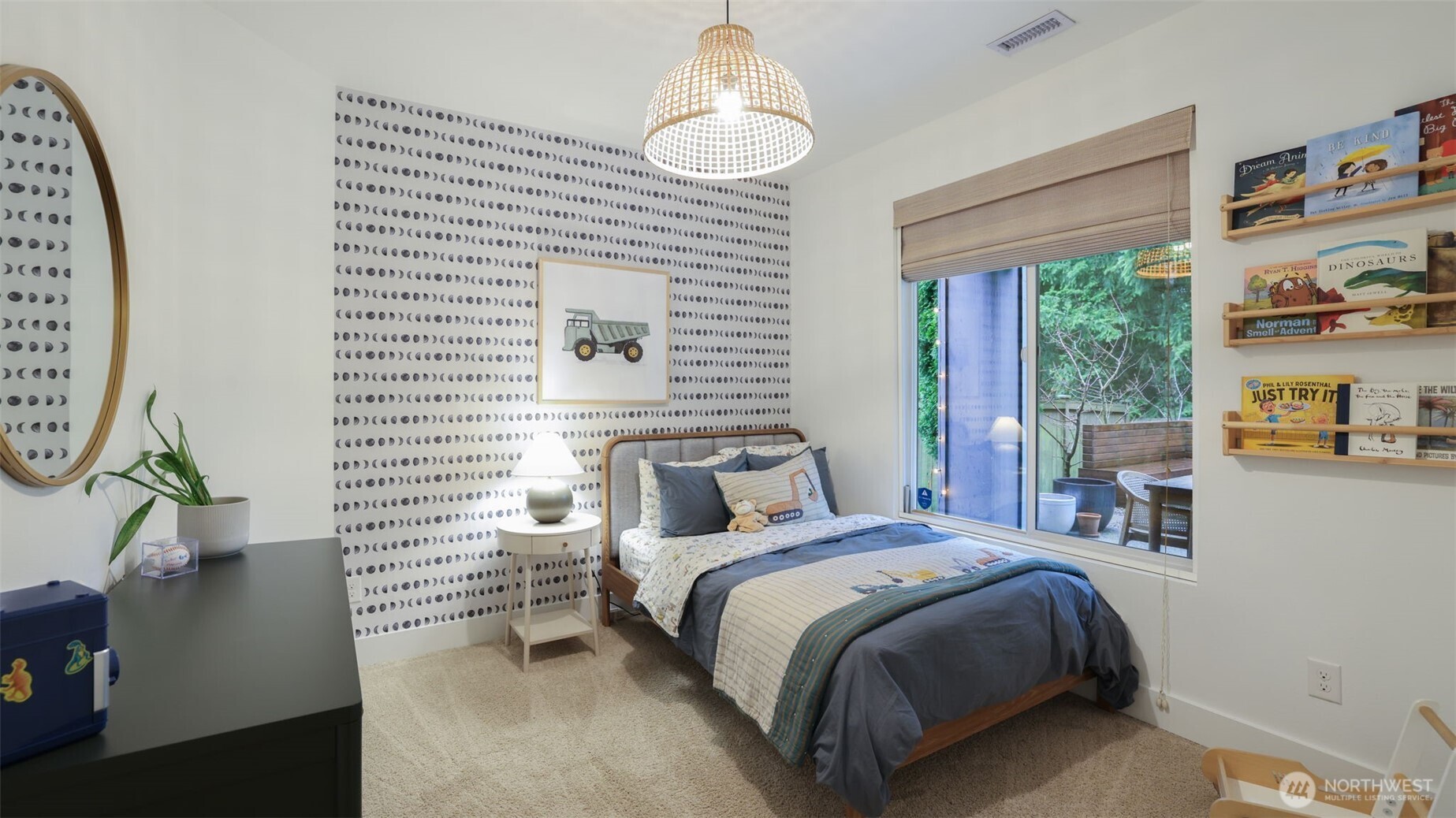 629 Field Place Northeast Renton, WA 98059 - Photo 28 of 37 a bedroom with a bed and a large window