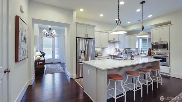 $1,399,950 | 629 Field Place Northeast, Renton, WA 98059