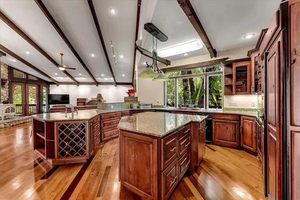 $899,900 | 815 Quail Court, McCloud, CA 96057