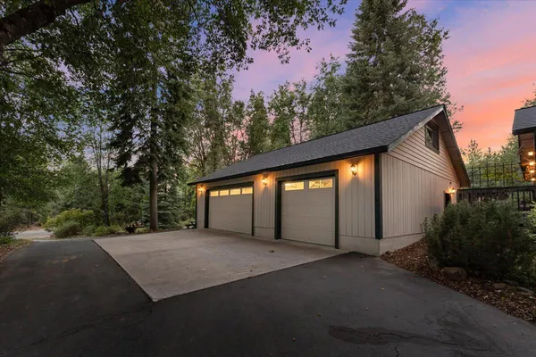 $899,900 | 815 Quail Court, McCloud, CA 96057