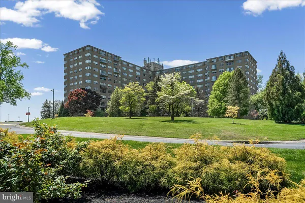$205,000 | 1030 East Lancaster Avenue, Unit 431, Bryn Mawr, PA 19010