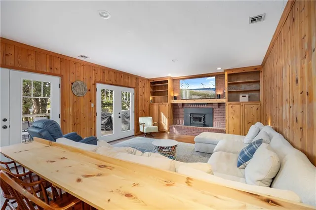 $329,000 | 2139 Jayhawk Road, Fort Scott, KS 66701