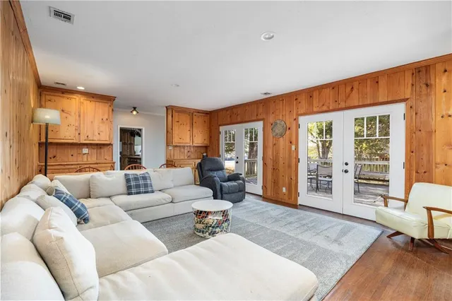 $329,000 | 2139 Jayhawk Road, Fort Scott, KS 66701