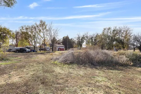 $315,000 | 2139 Jayhawk Road, Fort Scott, KS 66701
