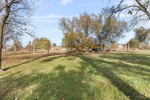 $329,000 | 2139 Jayhawk Road, Fort Scott, KS 66701