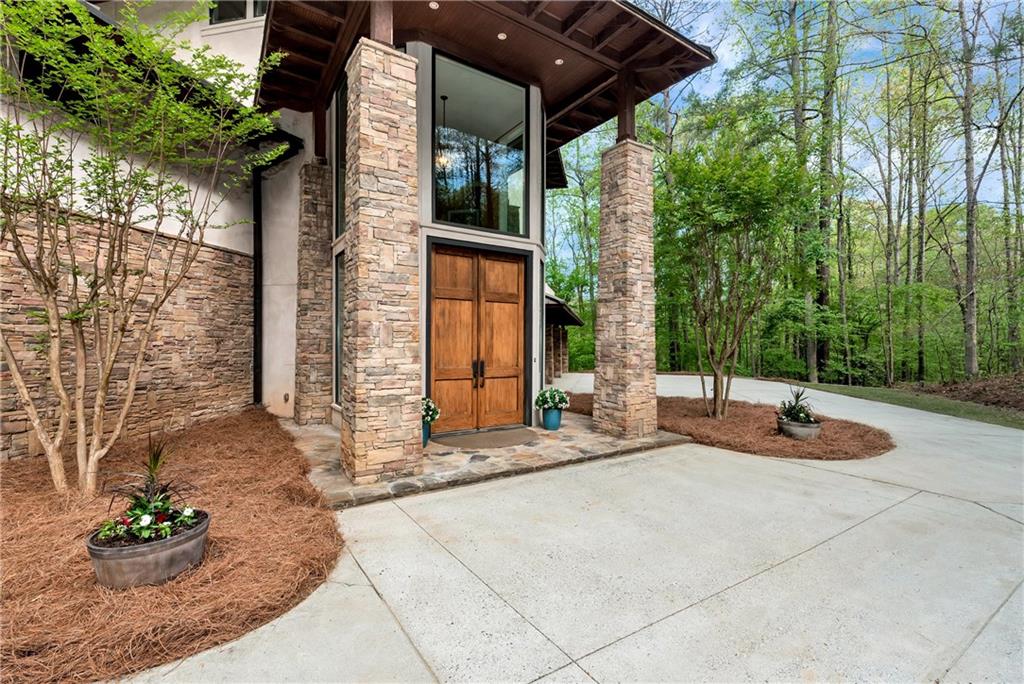 6960 Riverside Drive Atlanta, GA 30328 - Photo 2 of 53