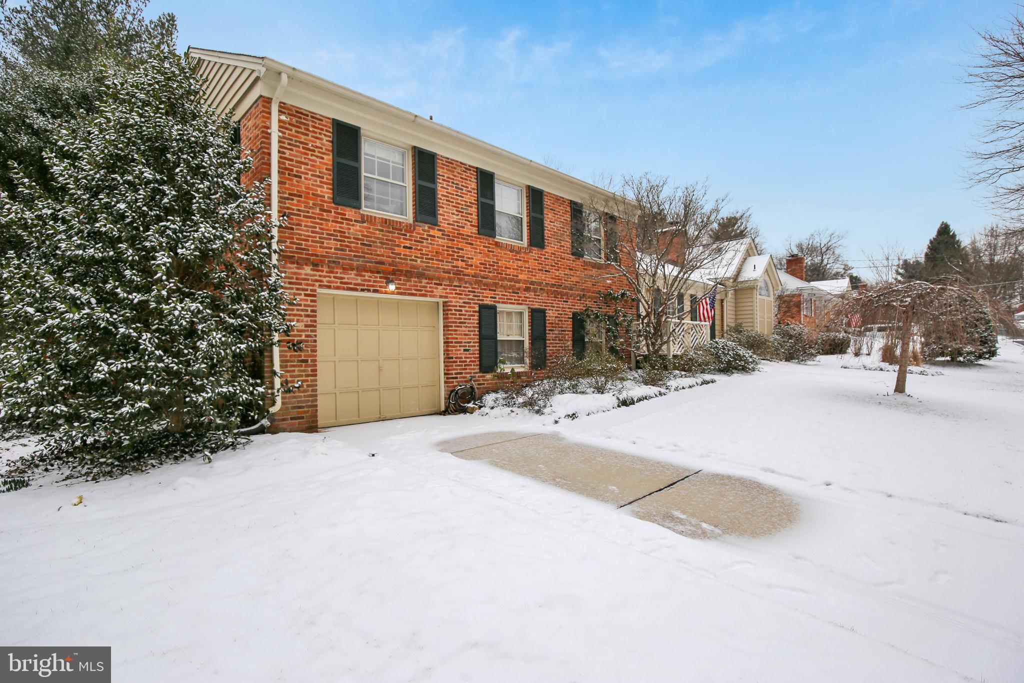 5500 Ridgefield Road Bethesda, MD 20816 - Photo 3 of 27