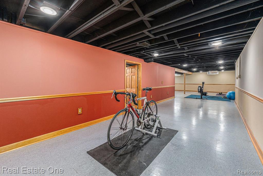 1726 Pedersen Road Walled Lake, MI 48390 - Photo 22 of 28 Gallery Image 22