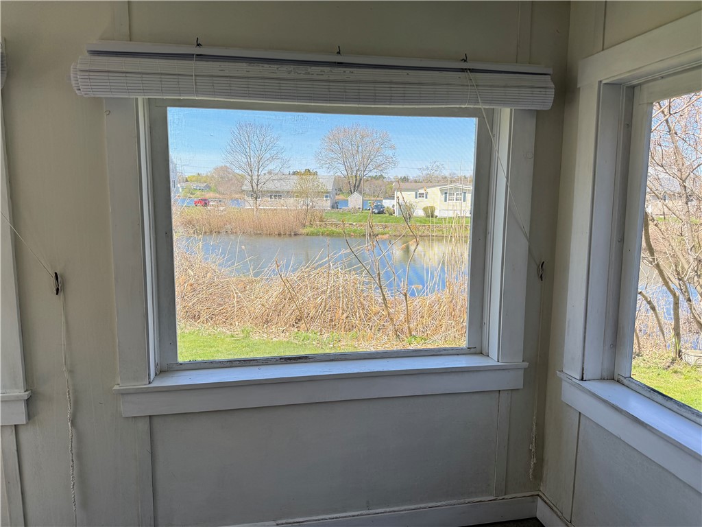 36 Lawrence Court Tiverton, RI 02878 - Photo 7 of 10