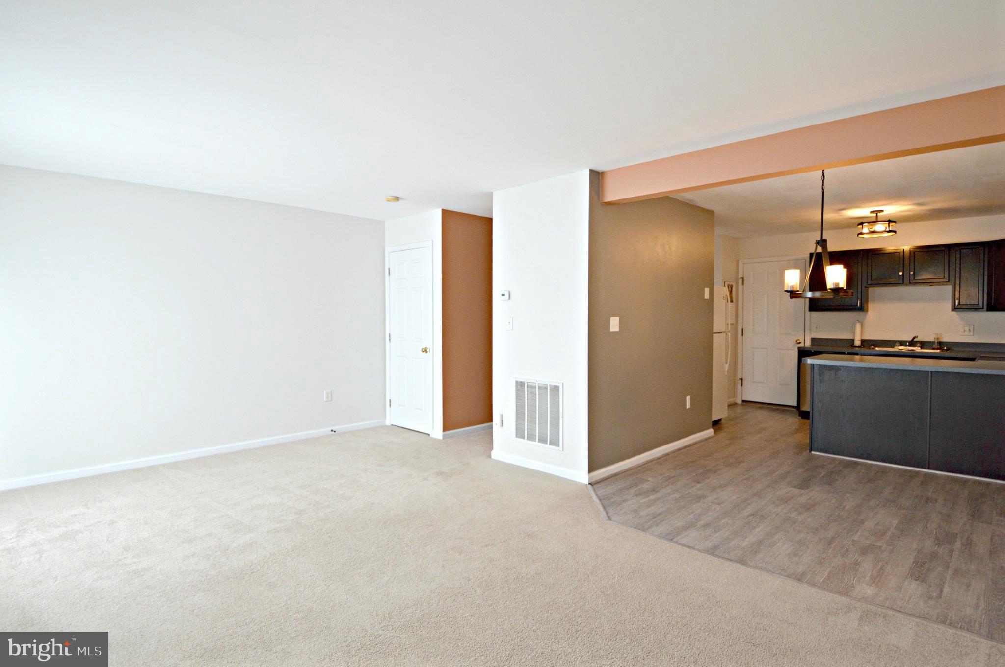 12 Sandstone Court Lititz, PA 17543 - Photo 4 of 26