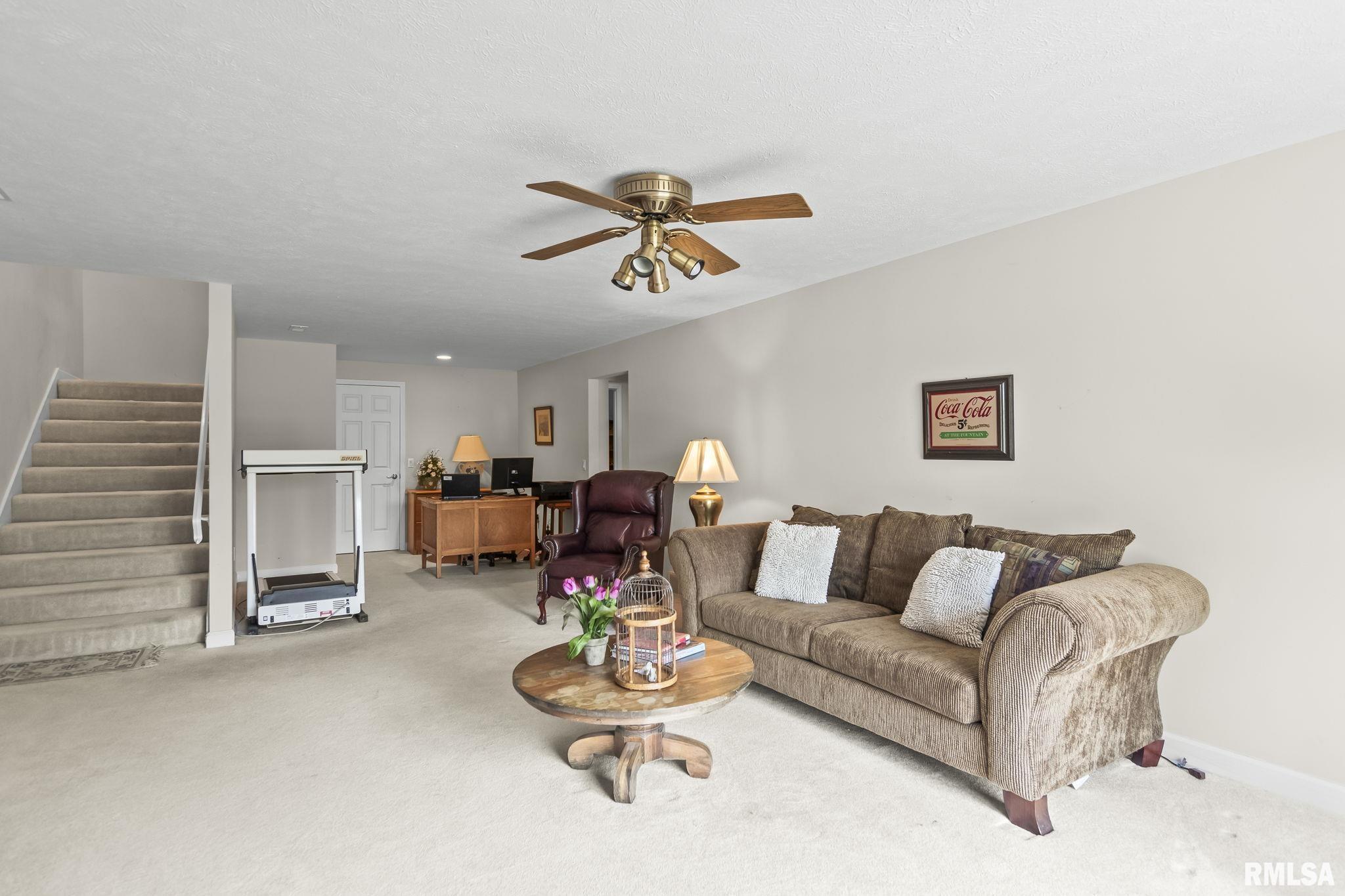 4509 Blackwolf Road Springfield, IL 62711 - Photo 30 of 61