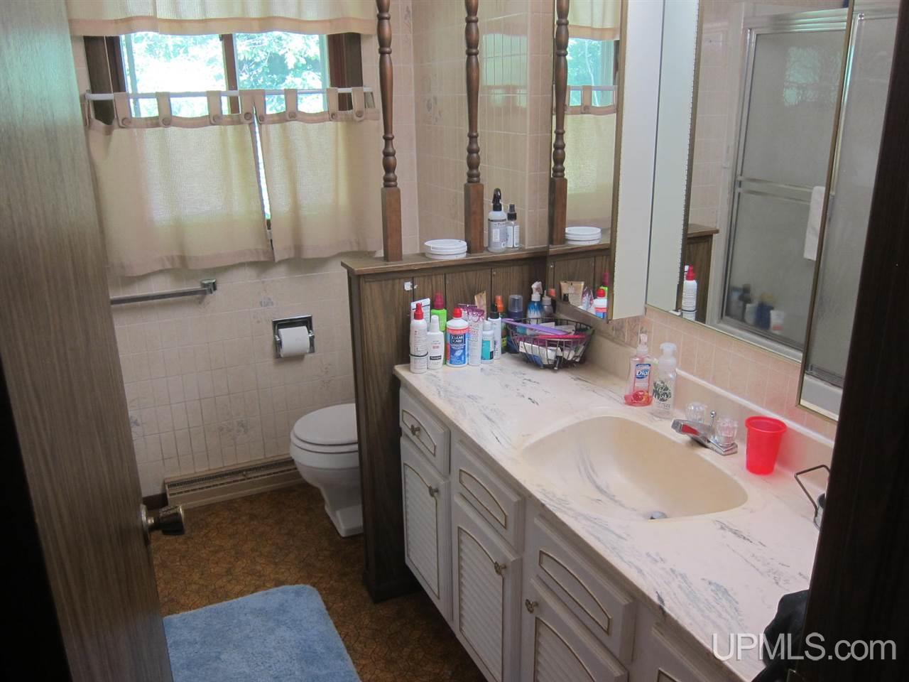 717 Waterworks Road Crystal Falls, MI 49920 - Photo 5 of 18 Gallery Image 5
