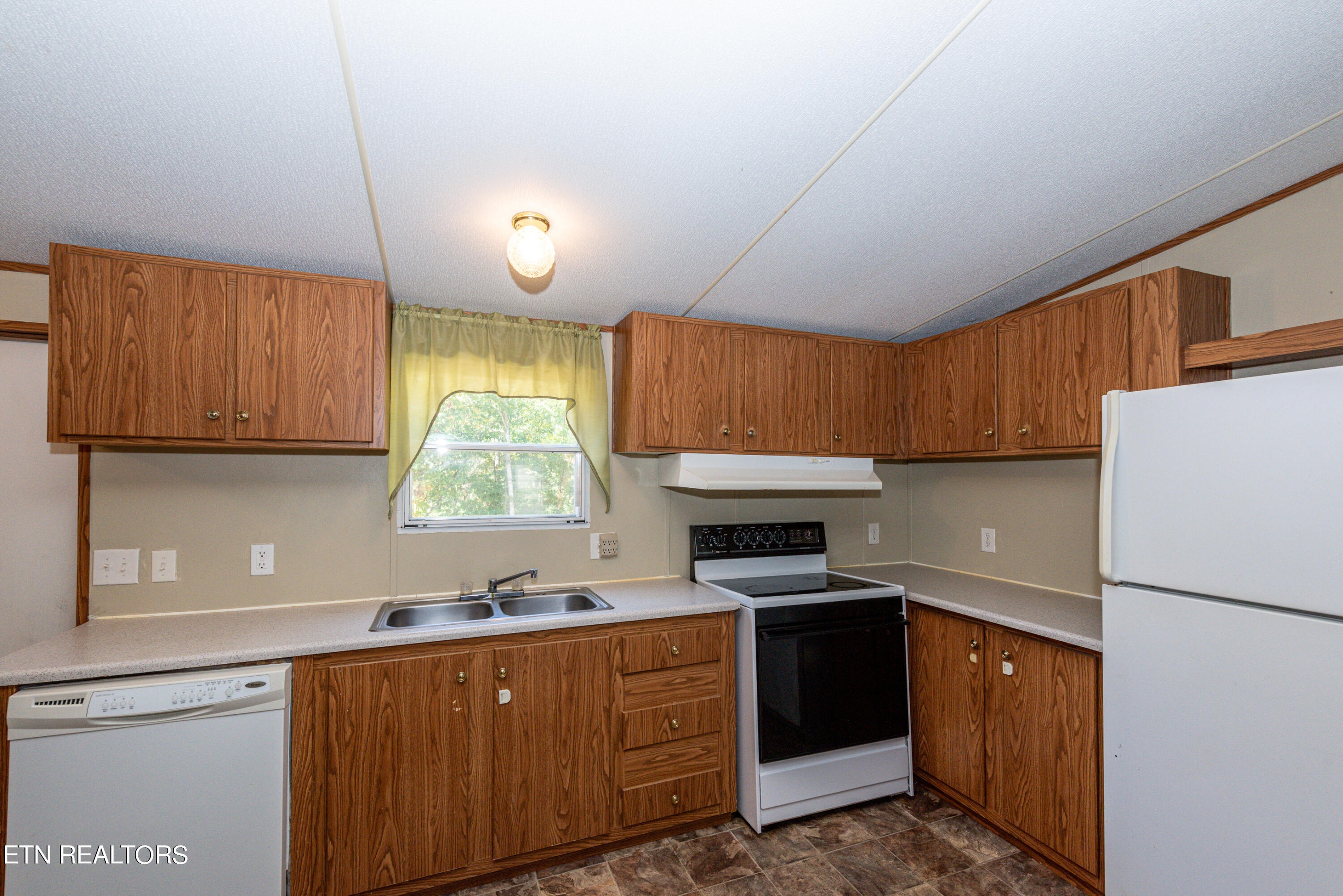 230 Raper Road Madisonville, TN 37354 - Photo 11 of 30 _DSC4675