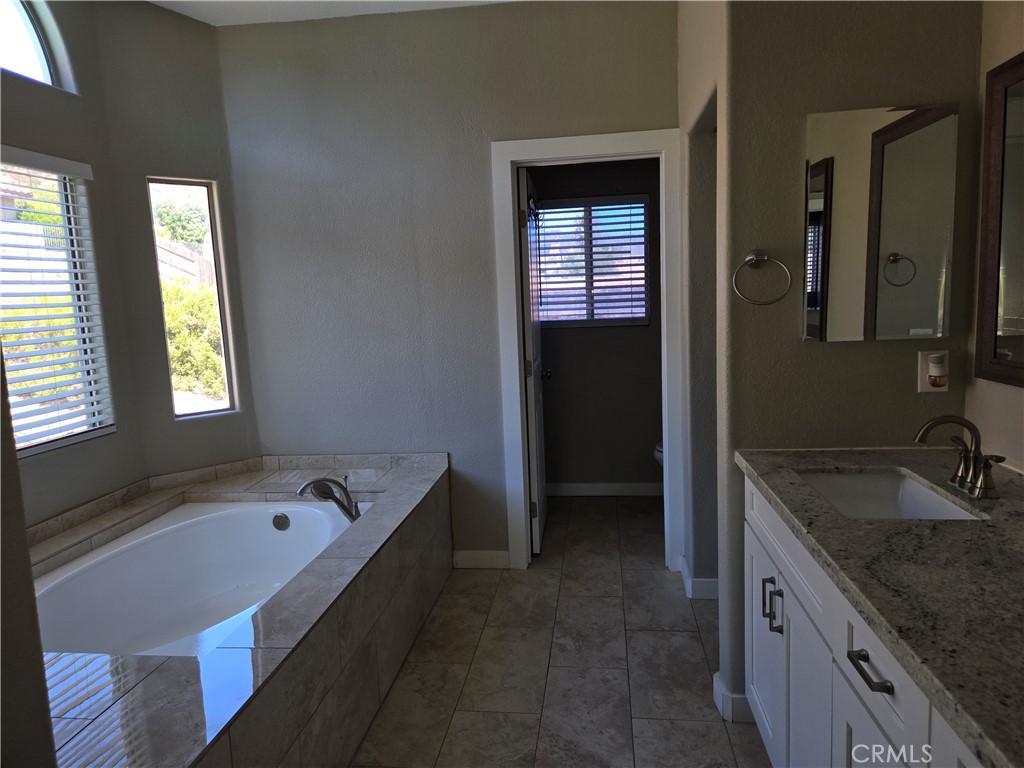 15721 Lake Ridge Road Lake Elsinore, CA 92530 - Photo 14 of 24