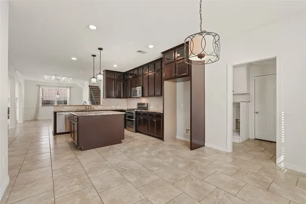 $639,900 | 4522 Millstone Canyon Lane, Sugar Land, TX 77479