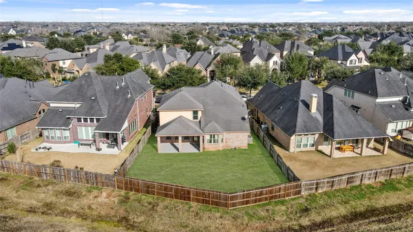 $639,900 | 4522 Millstone Canyon Lane, Sugar Land, TX 77479