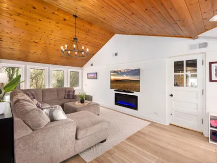 $749,000 | 8817 Kenton Avenue, Skokie, IL 60076