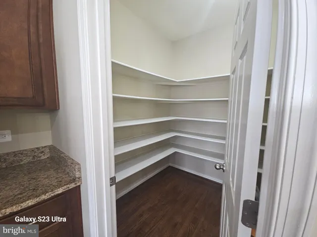 $3,300 | 25634 Pleasant Valley Road, Chantilly, VA 20152