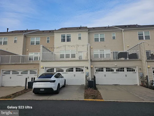 a car parked in front of a building