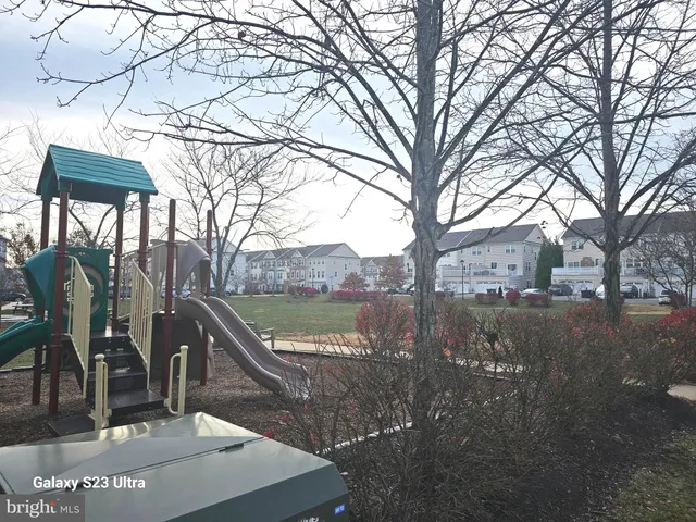 $3,300 | 25634 Pleasant Valley Road, Chantilly, VA 20152