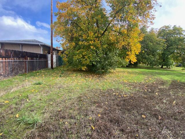 3364 Bursell Road Central Point, OR 97502 - Photo 3 of 9 IMG_0903