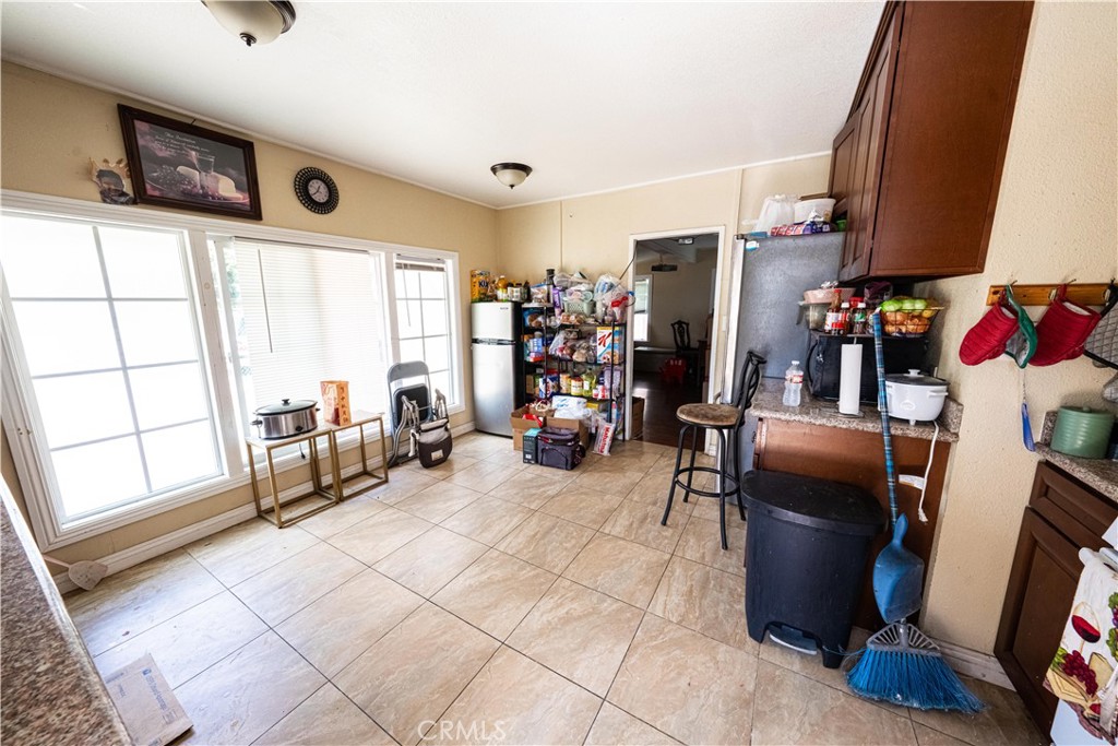 2125 Rousselle Street Santa Ana, CA 92707 - Photo 4 of 20 Gallery Image 4