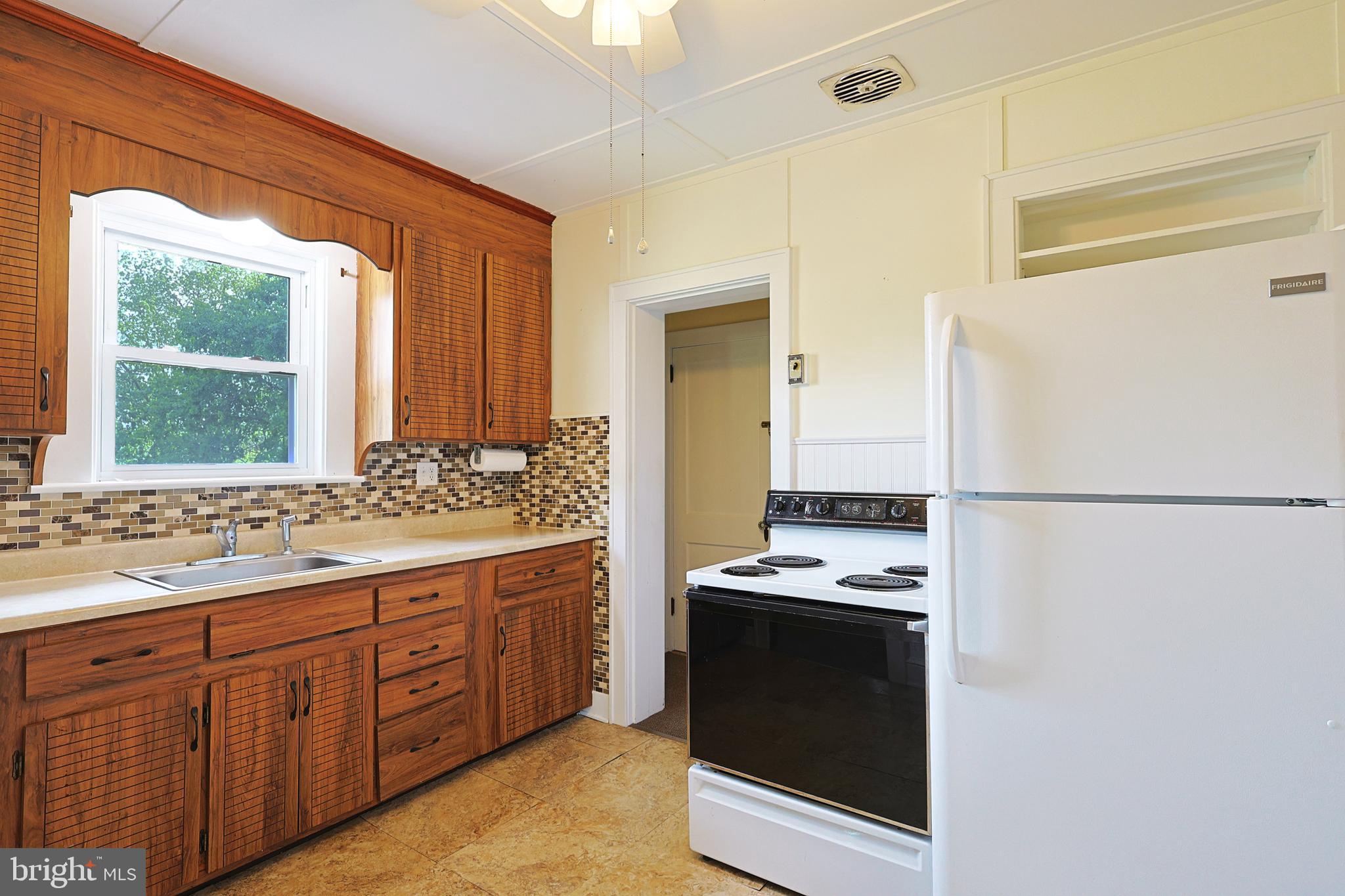 11319 Dehaven Road Northeast Cumberland, MD 21502 - Photo 13 of 66