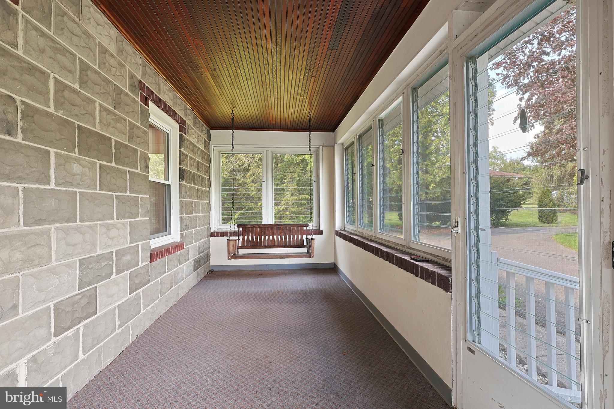11319 Dehaven Road Northeast Cumberland, MD 21502 - Photo 4 of 66 Enclosed Front Porch